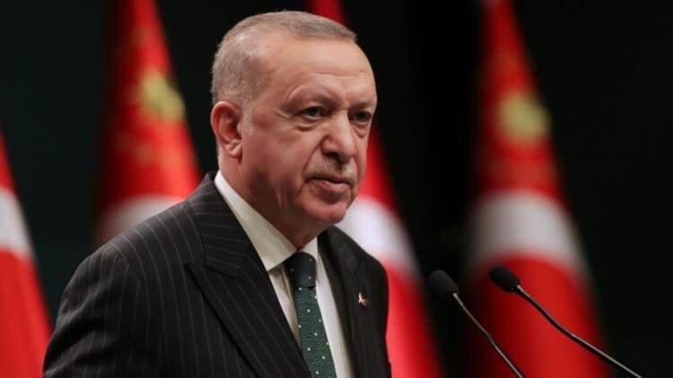 <p>Son dakika: Milyonlarca insanı ilgilendiren Emeklilikte Yaşa Takılanlar (EYT) düzenlemesiyle ilgili Cumhurbaşkanı Erdoğan sürpriz bir toplantı yaptı.</p>

<p> </p>
