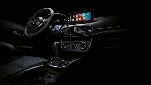 <p><strong>FIAT EGEA</strong></p>

<p>Bundan 1 yıl önce makyajlanan ve seriye Cross versiyonunu ekleyen Egea, 2022'de otomatik şanzımana kavuşacak.</p>

<p> </p>
