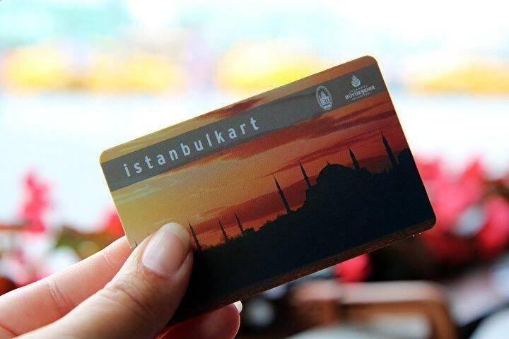 <p> İstanbulkart Mobil uygulamasının ana sayfasından ‘kart ekle' alanındaki yönlendirmeler takip edilerek de kişiselleştirme işlemi yapılabilir. </p>
