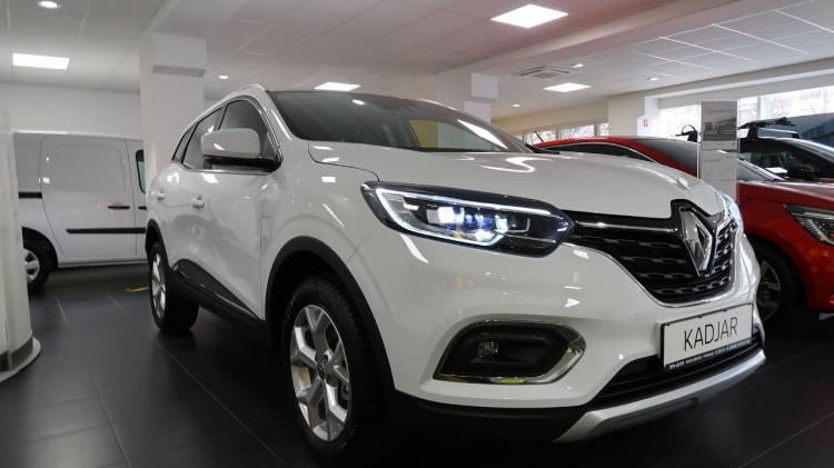 <p><strong>10- Renault Kadjar:</strong></p>

<p>Icon 1.3 Tce EDC 160bg paketi, %80 ÖTV oranı ile 929.000,00 TL'den 516.111,11 TL'ye iniyor.</p>
