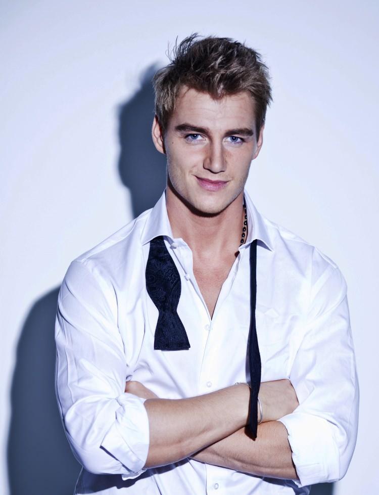 <p>53.Alex Sparrow</p>