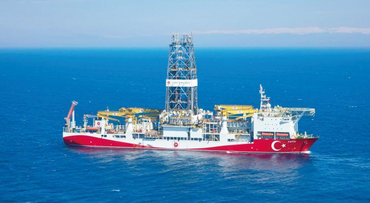 <p>> 6 sismik ve sondaj gemisi ile denizler tarandı, 1 trilyon dolarlık doğal gaz bulundu.</p>

<p> </p>
