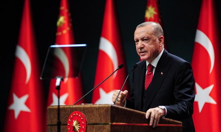 Financial Times'tan "Türkiye ve Erdoğan elindeki kozları kullanıyor" yorumu