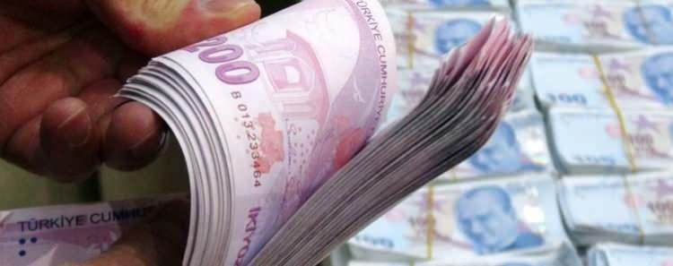 <p>Yıl ortasındaki artış ile beraber BES yatırımcıları 2022'de sadece gönüllü BES'te 68 bin 850 liralık birikime karşı 20.652 lira ve otomatik BES'le birlikte 41 bin 304 liralık katkıdan faydalandı.</p>
