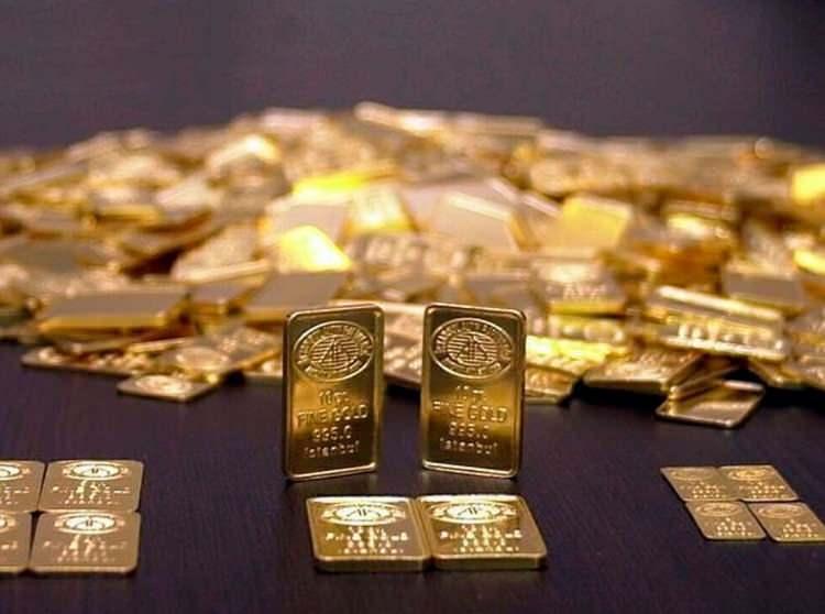 <p>Euro dolar paritesi biraz daha yüksek olduğu için euro/TL kuru da yüksek kalmaya devam ediyor. Brent petrolde 88 dolar seviyesini direnç seviyesi olarak takip edeceğimi, 90'a kadar yükselişlerini sürdürebileceğini düşünüyorum.</p>
<p> </p>