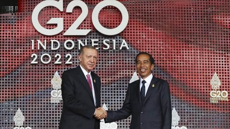 <p>G-20 zirvesiyle birlikte Erdoğan, yıl içinde yurt dışında 7 uluslararası zirveye katılmış oldu.</p>