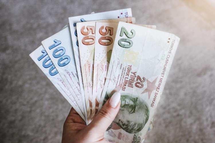 <p>Bir kısmı hizmet birleştirme, borçlandırma işlemlerini zaten başlatmıştır. Yeni düzenlemenin yürürlüğe girmesiyle sistemin mali yükünü dengeleyecek çalışmaları yaptık.</p>