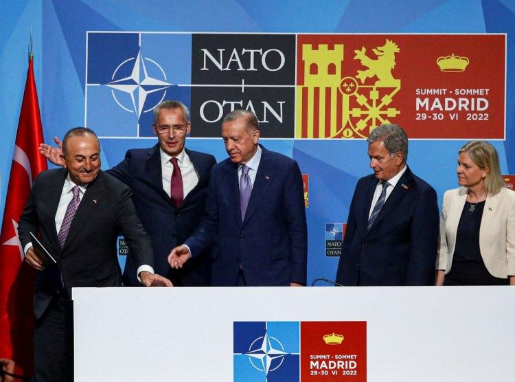 Financial Times'tan "Türkiye ve Erdoğan elindeki kozları kullanıyor" yorumu