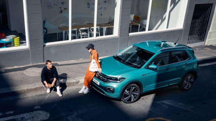 <p><strong>32- Volkswagen T-Cross:</strong></p>

<p> </p>

<p>Life 1.0 TSI 110 PS paketi, %80 ÖTV oranı ile 652.600,00 TL'den 362.555,55 TL'ye iniyor.</p>

<p> </p>

<p>Life 1.0 TSI 110 PS DSG paketi, %80'lik ÖTV diliminde yer alıyor. Otomobilin fiyatı 764.500,00 TL'den 424.722,23 TL'ye düşüyor.</p>

<p> </p>

<p>Style 1.0 TSI 110 PS DSG paketi ise, %80 ÖTV dilimine giriyor. Fiyatı 830.300,00 TL'den 461.277,78 TL'ye iniyor.</p>
