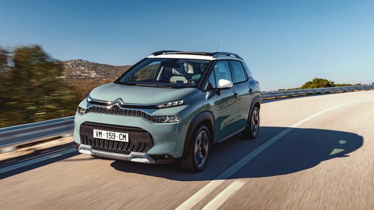 <p><strong>Citroen C3 Aircross 1,5 BlueHDi 120 hp EAT6 versiyonu kilometrede 0,89 kuruş yakıt tüketiyor.</strong></p>
<p> </p>