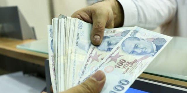 <p>Yüzde 4 Aralık enflasyonu tahminine göre: 3.446 TL</p>
<p> </p>