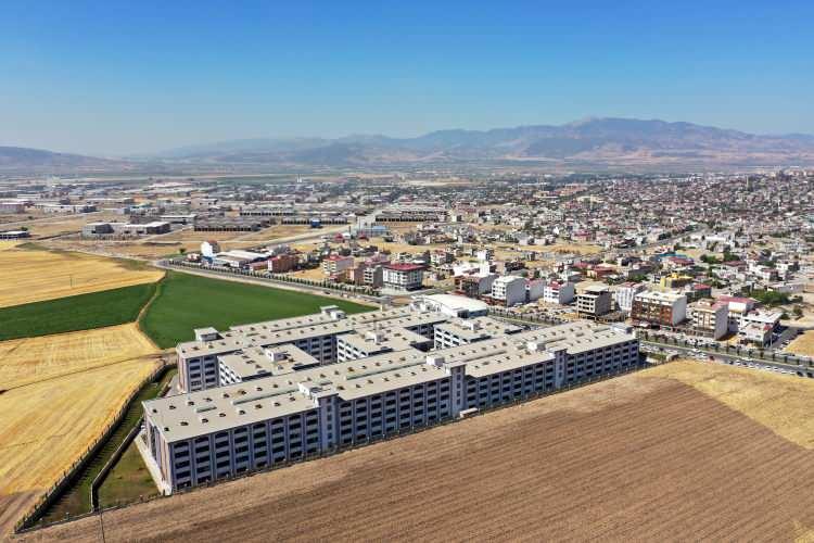 <p><strong>"Pandemiden çıktığımız için 2022 biraz daha verimli geçti. Kahramanmaraş'ta üretilen takılarımız yoğun rağbet görüyor.</strong></p>