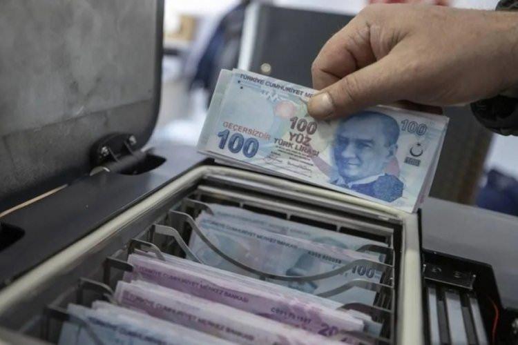 <p>Bu işlemlerin yapılması için SGK müdürlüklerinde kuyruğa girmeden bütün işlemler yapılabilir. </p>