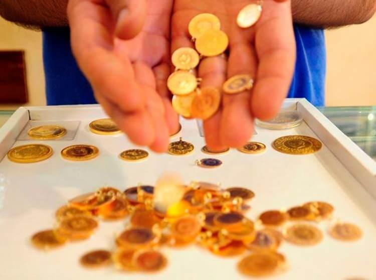 <p>Ons altın 1798 dolar seviyesinde. Noel tatili dolayısıyla bir hareketlilik yok. Gram altın serbest piyasada 1097-1099 lira. Makas aralığını belirtmek isterim. Altın bozduracak olanlar ekran fiyatlarına kanmasın. Serbest piyasalarda bozacaksanız, 1097 seviyesinde olduğunu ifade etmek isterim. 1100 kırılırsa yukarıda 1115 direnç konumunda olmaya devam edecektir.</p>
<p> </p>