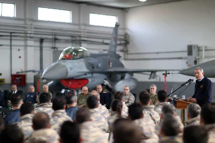 <p>Bir taraftan 2022 yılında sağlanan başarıların gururunu yaşayacak, diğer taraftan 2023 yılı için azim, kararlılık ve yüksek motivasyonla mücadelemizi sürdüreceğiz. Ona zihnen ve bedenen hazırlıklı olun." ifadelerini kullandı.</p>