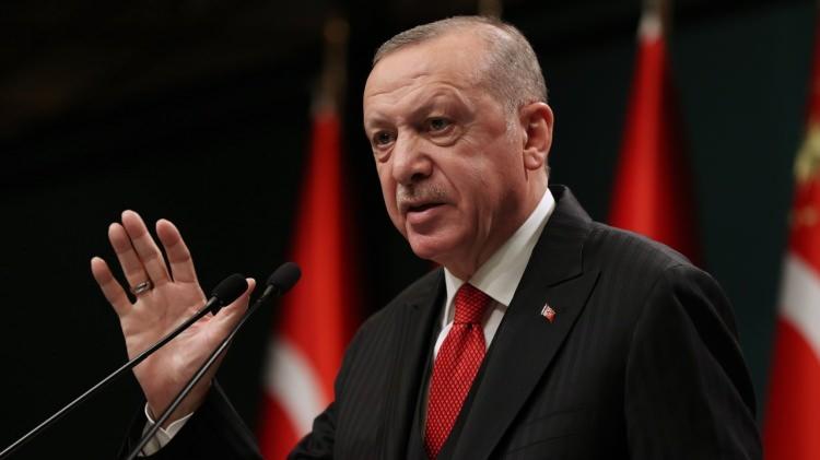 <p>Cumhurbaşkanı Erdoğan, ülke liderleriyle temaslarında, barış ve istikrar için ateşkes çağrısı yaptı.</p>
