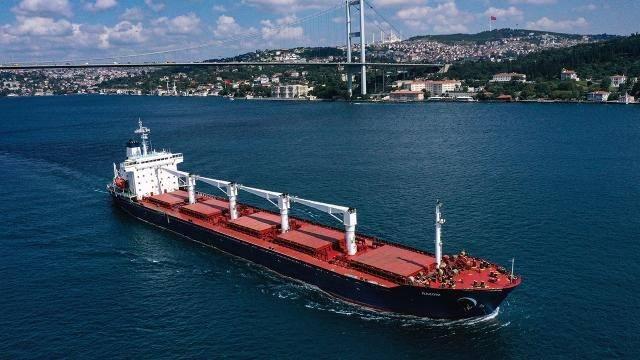 <p>Rusya'nın, 30 Ekim'de geçici olarak durdurduğunu açıkladığı "tahıl koridoru"ndan sevkiyat, Türkiye'nin diplomatik girişimleriyle 2 Kasım'da yeniden başladı ve Karadeniz Tahıl Koridoru Anlaşması, 19 Kasım'dan itibaren 120 gün süreyle uzatıldı.</p>