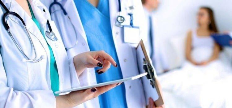<p><strong>16 HAZİRAN</strong></p>

<p> </p>

<p>Sağlık Bakanlığı personelinin merkezi yönetim bütçesinden ek ödeme almasını sağlayan, sağlık çalışanlarının mali haklarının iyileştirilmesini içeren kanun teklifi, TBMM Genel Kurulunda kabul edildi.</p>
