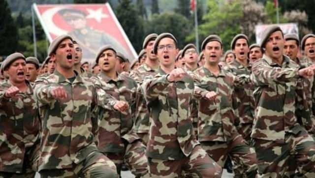 <p><strong>30 HAZİRAN</strong></p>

<p> </p>

<p>Bedelli askerlik düzenlemesini içeren kanun teklifi, TBMM Genel Kurulunda kabul edildi. Kanunla, yoklama kaçağı, saklı veya bakaya olup bedelli askerlik hizmetinden yararlanamayan yükümlülerin, bu hizmetten faydalanabilmelerine imkan sağlandı.</p>
