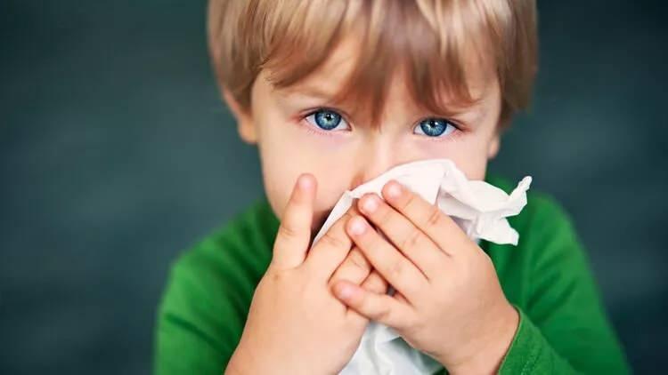<p><strong>DOMUZ GRİBİ VE SOĞUK ALGINLIĞI NASIL AYIRT EDİLİR? </strong></p>

<p> </p>

<p> </p>

<p>Birbiri ile benzer belirtiler gösteren influenza ve soğuk algınlığı genellikle birbirine karıştırılır. Her iki hastalığın temelinde viral bir enfeksiyon olsa da farklı virüsler tarafından meydana gelir.</p>
