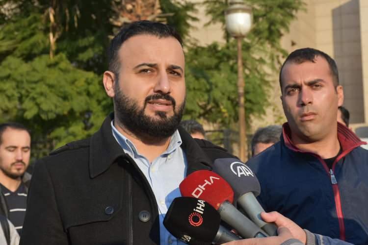 <p><strong>OLAY </strong></p>

<p> </p>

<p>Kamil Tunca Caddesi'nde yapımı süren yaklaşık 32 katlı bir rezidans inşaatında kurulu vinç, 19. kat seviyesinde kırılarak yıkılmış, vinç parçalarının işçilerin kaldığı konteynerin üzerine düşmesi sonucu 6 kişi yaşamını yitirmişti.</p>
