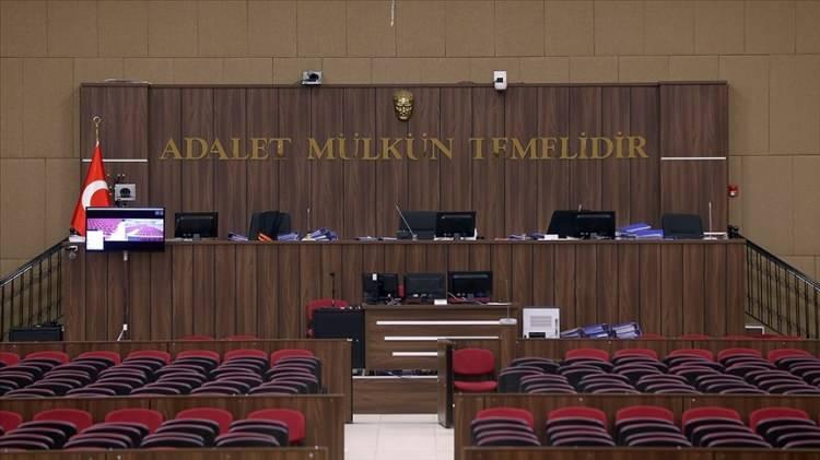 <p><strong>MAHKEMEDEN "İADE" KARARI</strong></p>

<p>Bu konuda bir mahkeme kararını da anımsatan Dündar, "Sadece zorunlu masraflar tüketiciden istenilebilir" kararı çıktığı ve bankaya ödenen primin tüketiciye iadesine hükmedildiği bilgisini paylaştı. Av. Dündar ayrıca, zorunlu olan masrafların da nereye harcandığının ispat edilmesi gerektiğini söyledi.</p>

<p> </p>
