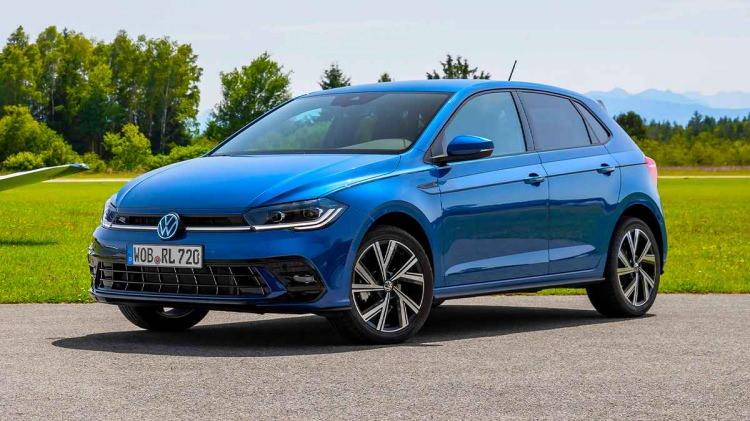 <p>8 bin 119 adet VW <strong>Polo</strong> satıldı.</p>
