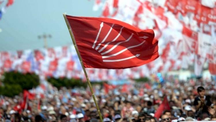 <p>İşte, CHP'nin on yıllık süreçte karıştığı bayrak skandalları!</p>