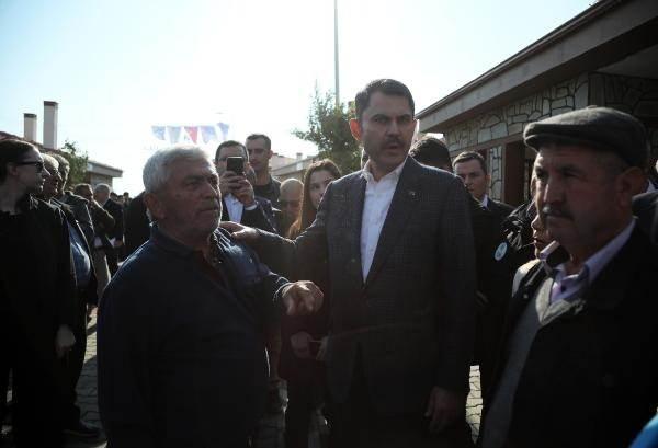 <p>Çıkışta basın toplantısı düzenleyen Bakan Kurum, geçen yıl, milleti yasa boğan ve 10 gün süren yangından zarar görmüş köylerde Cumhurbaşkanı Erdoğan'ın talimatlarıyla 1 yıl gibi kısa sürede konutların tamamlandığını söyledi. </p>
