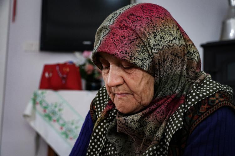 <p><strong>Ben geceleri namaz kıldığımda da askerimize, polisimize ve vatan için çalışan bütün din kardeşlerimize dua ederim. Allah hepsinden razı olsun” </strong>şeklinde konuştu.</p>
<p> </p>