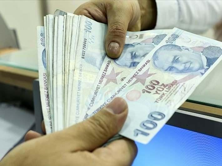 <p>EMEKLİ VE MEMUR MAAŞLARI NE KADAR OLDU?</p>
<p> </p>