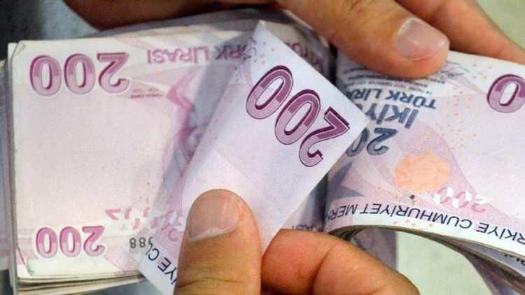 <p>SSK 2000 öncesi şu anki maaş: 4 bin 867 TL</p>
<p>Zamlı maaş: 6 bin 327 TL</p>