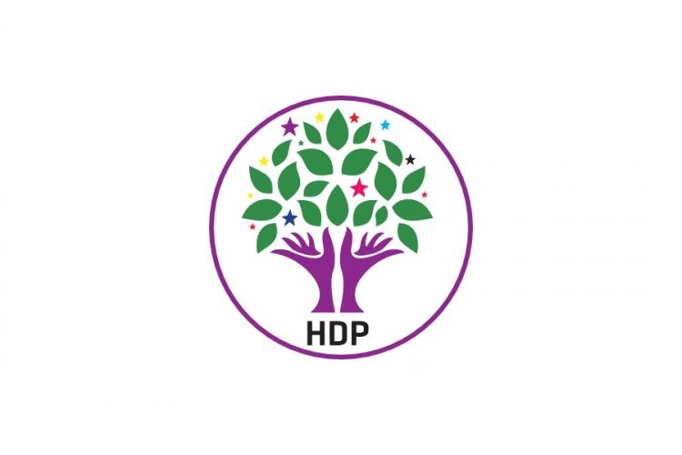 <p><strong>HDP</strong>: 45.302 (+2.084)</p>
<p> </p>