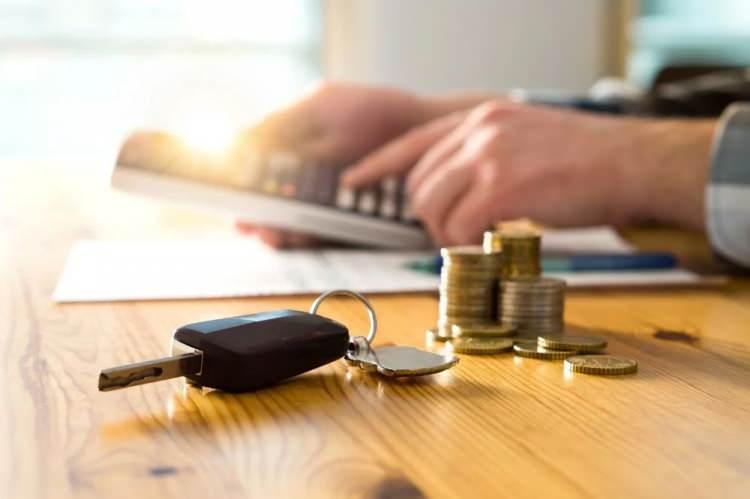 <p>Sıfır otomobil alacaklar için internet sitelerinde yer alan fiyat listelerine göre en uygun modelleri listeledik.</p>
<p> </p>
<p>Listede bazı markaların fiyatları ise henüz güncellenmemiş.</p>
<p> </p>
<p>İşte Türkiye'de satış yapan markaların en ucuz modelleri...</p>