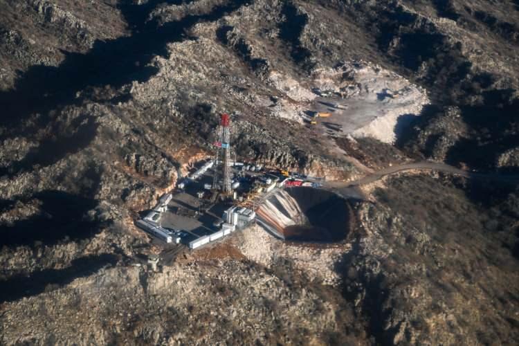 <p><span style="color:#B22222"><strong>GABAR DAĞI'NDAKİ PETROL ÜRETİM ÇALIŞMALARI GÖRÜNTÜLENDİ</strong></span></p>
<p> </p>
<p> </p>