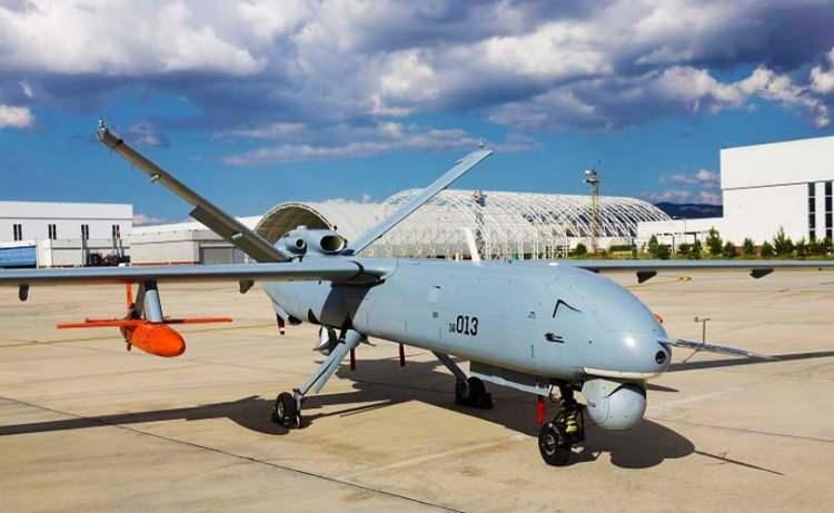 <p><strong>Özel izinle NATO projesinde</strong><br />
 </p>

<p>ASELSAN, İnsansız Muharip Hava Aracı'nın düşük görünürlük tasarım süreçlerinin geliştirilmesine yönelik olarak Hollanda, Almanya, İspanya, İtalya, İsveç, Norveç ve Türkiye arasında yürütülen NATO çalışma grubunda yer alıyor.</p>
