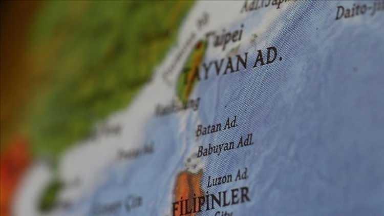 <p>- TAYVAN'IN OLASI İŞGALİ</p>

<p>Çin’in Tayvan’ı işgalinin yakın olup olmadığına ilişkin bir soruya yanıt veren Austin, Çin ile iletişim kanallarını açık tutmaya çalıştıklarını söyledi.</p>

<p>Bakan Austin, Çin’in Tayvan çevresinde hava ve deniz hareketliliğini arttırarak bölgede yeni bir normal oluşturmaya çalıştığını ancak Tayvan’ın işgalinin yakın olduğunu söyleyemeyeceğini dile getirdi.</p>
