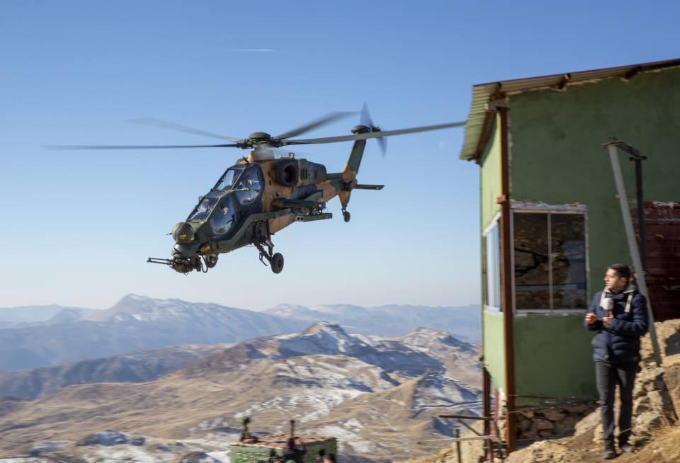 <p>Irak'ın kuzeyinden halkımıza ve güvenlik güçlerimize yönelik saldırıları bertaraf etmek, sınır hattının emniyetini sağlamak maksadıyla 17 Nisan 2022'de başlayan Pençe-Kilit Operasyonu ile tüm terör inlerine girilmiş, mağara ve inleri teröristlerin başlarına yıkılmıştır. Kahraman komandolarımız bu bölgenin emniyetini almış ve halen operasyonlara devam etmektedir. Neticede 'Girilemez' denilen her yere girdik, 'Ulaşılamaz' denilen her noktaya ulaştık."</p>