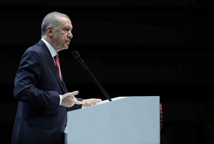 <p>Ülkenin en çok okunan gazetelerinden Kathimerini, yayınladığı yeni analizde Başkan Erdoğan'ın şimdiden zafer kazanmış olduğu yorumunda bulundu.</p>
