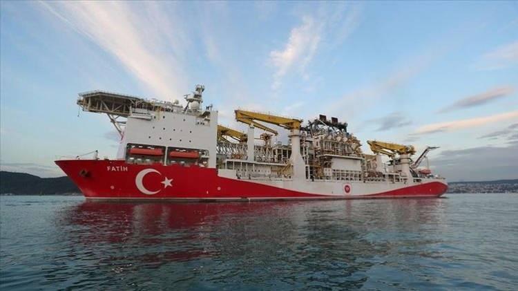 <p>KARADA ÖLÇÜM İSTASYONU VE BORU HATTI TAMAM</p>
<p> </p>
<p>Öte yandan denizdeki çalışmaların yanında karada da çalışmalar hız kesmeden sürüyor. Filyos Doğal Gaz İşleme Tesisi'nde çalışmaların yüzde 85'i tamamlanırken BOTAŞ da yerli gazı ulusal sisteme bağlamak için çalışmalarını tamamladı.</p>