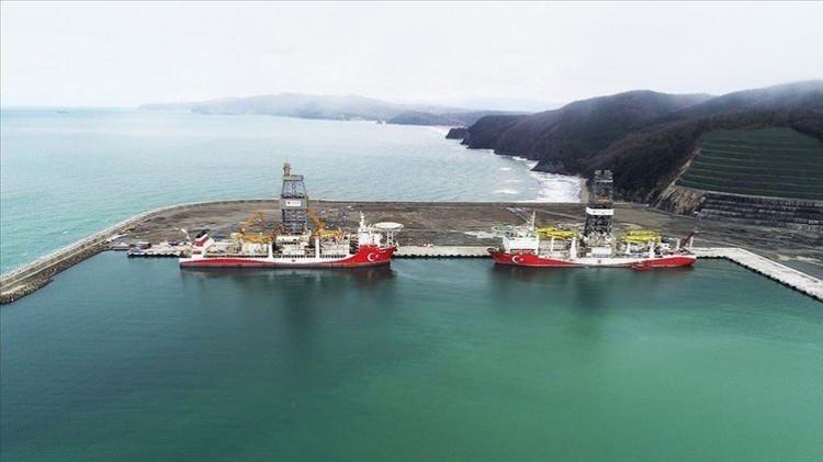 <p>Proje kapsamında birinci fazda üretilecek 10 milyon metreküplük gazı ulusal sisteme bağlayacak 36 kilometrelik boru serimi de yine BOTAŞ ekipleri tarafından bitirildi.</p>

<p> </p>
