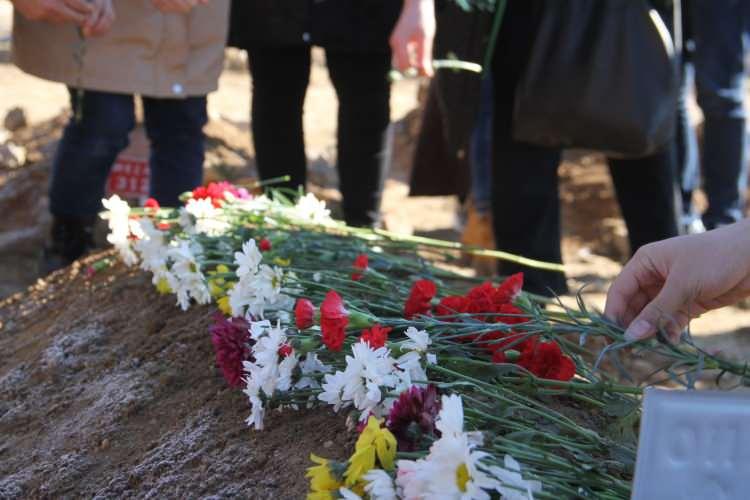 <p><strong>Elazığlılar olarak da her zaman kimsesiz kardeşlerimizin yanında olduk, olmaya da devam edeceğiz" dedi. </strong></p>
