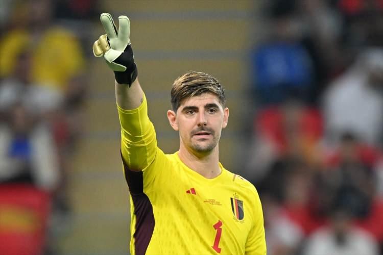 <p>Courtois</p>
