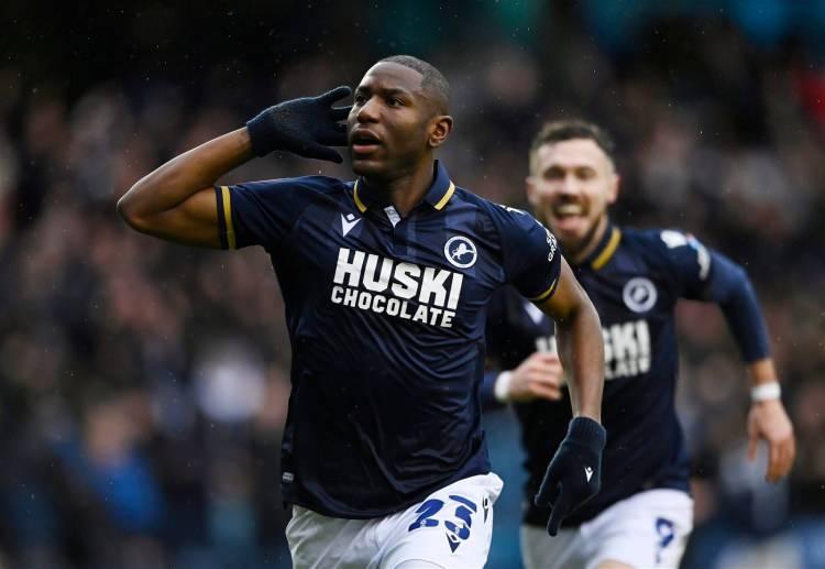<p>Benik Afobe / Forvet<br />
<br />
<strong>Yaş: </strong>29<br />
<br />
<strong>Piyasa Değeri:</strong> 1.8 Milyon Euro<br />
<br />
<strong>Son Oynadığı Takım: </strong>Milwall</p>
