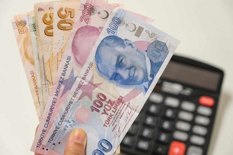 <p>Tahsis numarası son rakamı 9 olanlar ayın 17'sinde,<br />
</p>