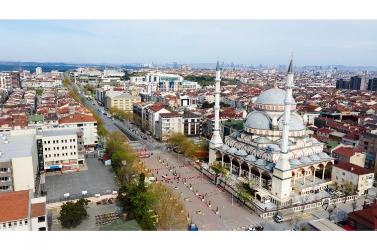 <p>İSTANBUL SULTANGAZİ ilce MERKEZ-YAYLA mah KONAK sk bölgelerinde 14/01/2023 13:00:00 - 14/01/2023 19:00:00 saatleri arasında Yatırım / Dönüşüm Çalışması Sebebi ile İş Sağlığı ve Güvenliği’ni de gözeterek elektrik kesintisi yapılacaktır.</p>
