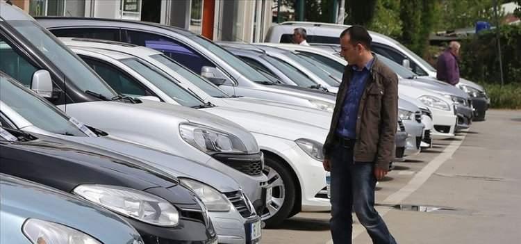 <p><strong>"YAPAY ZEKA, TÜRKİYE İÇİN BİR ZORUNLULUK"</strong></p>
<p>Yapay zeka alanındaki gelişmeler hakkında bilgileri paylaşan Koç, düşünebilen cihazların, artık bilim kurgu filmlerinde olduğu gibi bir kıyamet senaryosu olmadığını, aksine hayatın her alanını daha yaşanabilir kılacağını dile getirdi.</p>