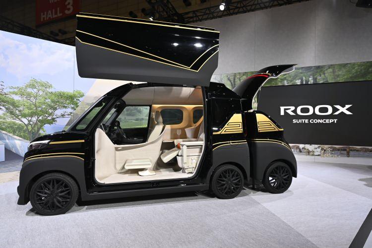 <p>Fuarda Nissan ROOX SUITE konsept aracı da yer aldı.</p>
