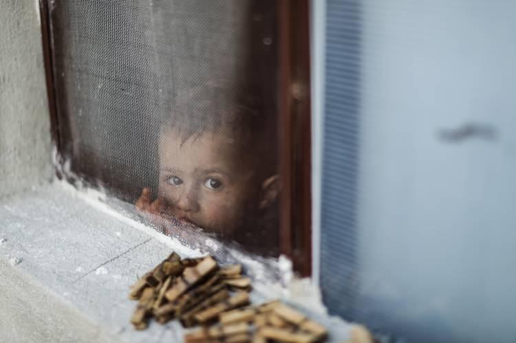 <p>Güvenli bir hayat sürdürmenin burada yaşayan insanların hakkı olduğunu söyleyen Gökçimen, projeye destek veren herkese teşekkür etti.</p>
