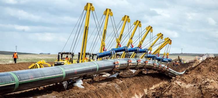 <p>Daha önce ABD, İngiltere, Kanada gibi pek çok ülkeden Karadeniz'deki gazı birlikte arama ve işletme gibi teklifler alınırken, bu kez ise dünya devi bir enerji şirketi Türkiye'ye büyük bir teklifle geldi. </p>
